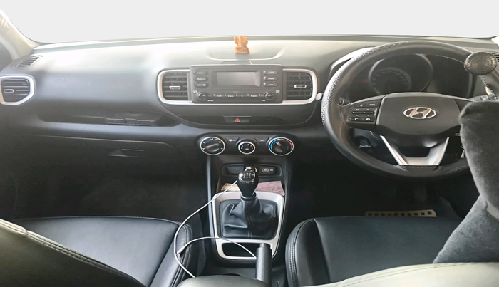 2021 Hyundai VENUE S 1.2, Petrol, Manual, 95,657 km, interior