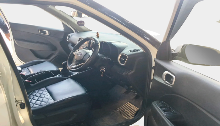 2021 Hyundai VENUE S 1.2, Petrol, Manual, 95,657 km, interior