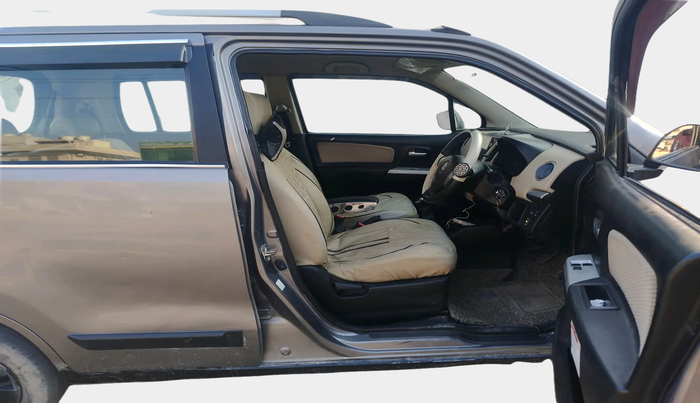 2018 Maruti Wagon R 1.0 LXI CNG, Petrol, Manual, 1,00,227 km, interior
