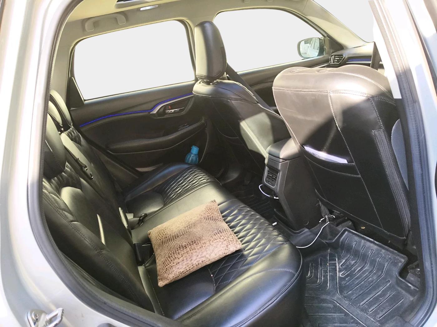 2023 Toyota URBAN CRUISER HYRYDER G HYBRID, Hybrid, Automatic, 99,950 km, interior
