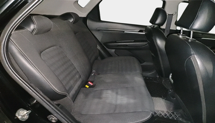 2022 KIA SONET HTK PLUS 1.5, Diesel, Manual, 1,06,454 km, interior