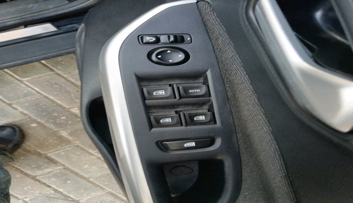 2022 Nissan MAGNITE XV PREMIUM TURBO (O), Petrol, Manual, 35,406 km, interior