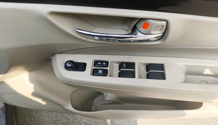 2016 Maruti Ciaz ZDI+ SHVS, Diesel, Manual, 1,48,336 km, interior