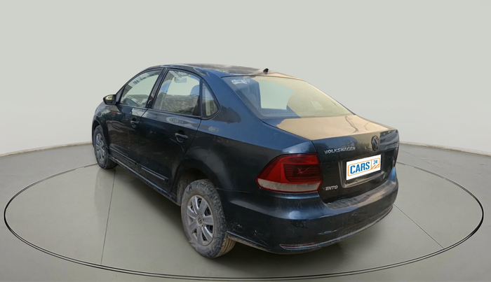 2015 Volkswagen Vento TRENDLINE 1.6, Petrol, Manual, 1,30,458 km, exterior