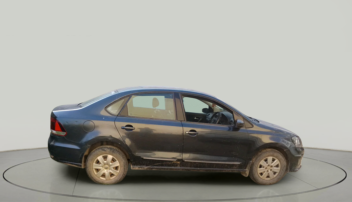 2015 Volkswagen Vento TRENDLINE 1.6, Petrol, Manual, 1,30,458 km, exterior