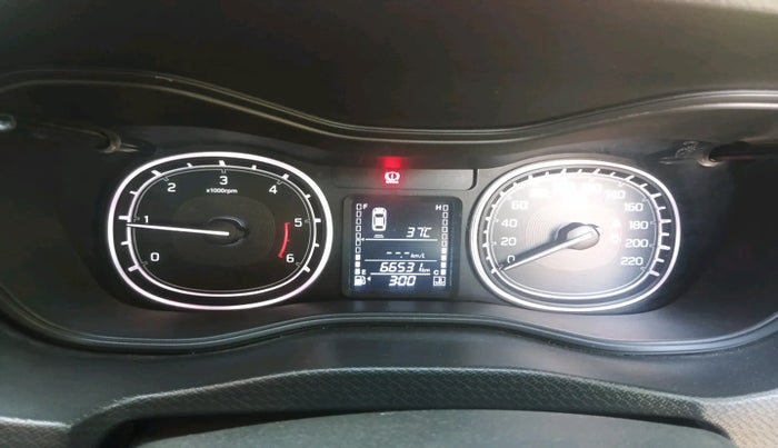 2017 Maruti Vitara Brezza ZDI PLUS DUAL TONE, Diesel, Manual, 66,531 km, interior