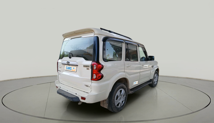 2018 Mahindra Scorpio S7, Diesel, Manual, 67,130 km, exterior