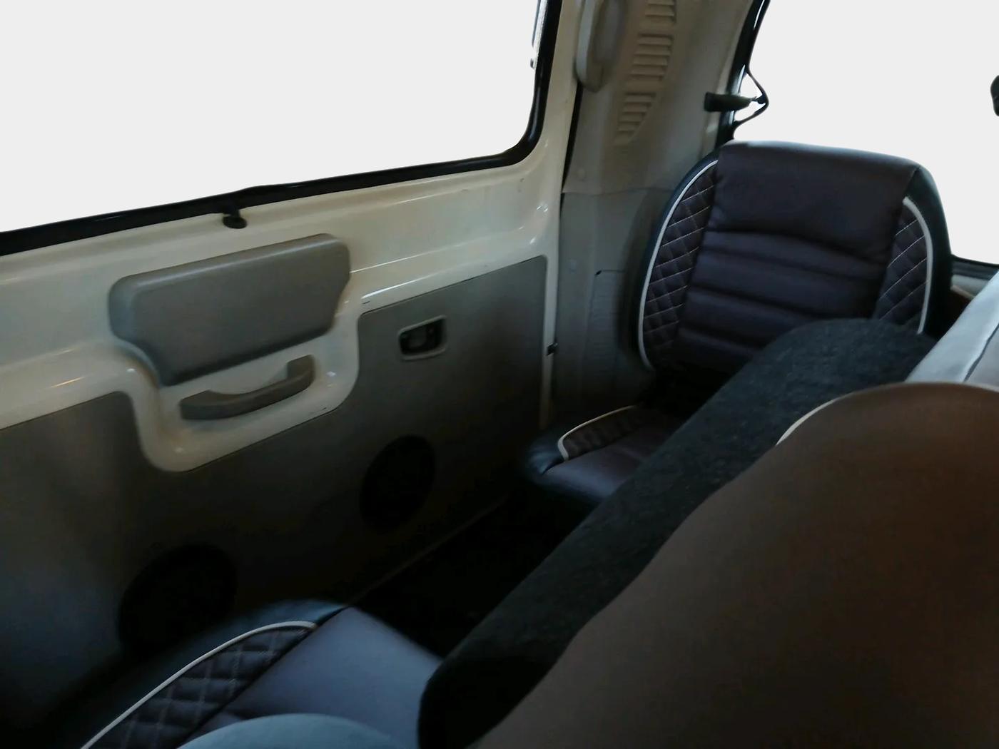 2018 Mahindra Scorpio S7, Diesel, Manual, 68,500 km, interior