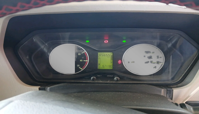 2018 Mahindra Scorpio S7, Diesel, Manual, 67,130 km, interior