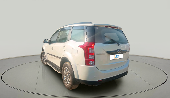 2017 Mahindra XUV500 W6 AT, Diesel, Automatic, 1,42,029 km, exterior