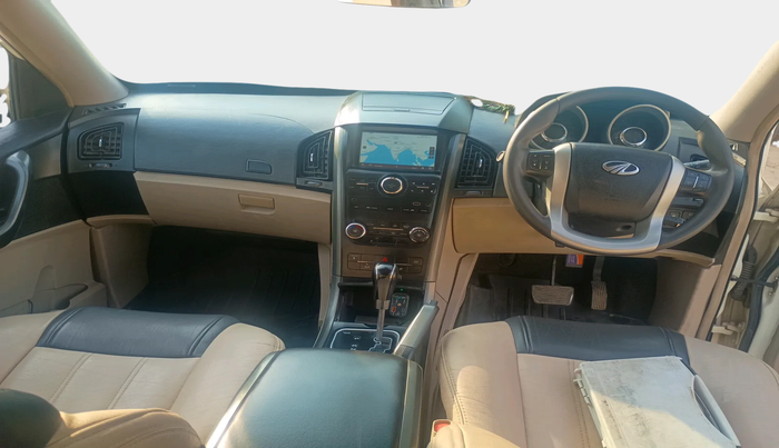 2017 Mahindra XUV500 W6 AT, Diesel, Automatic, 1,42,029 km, interior