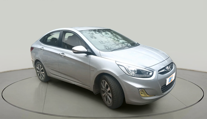 2015 Hyundai Verna FLUIDIC 1.6 CRDI SX, Diesel, Manual, 79,113 km, exterior