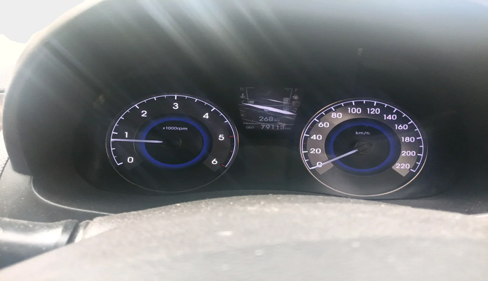 2015 Hyundai Verna FLUIDIC 1.6 CRDI SX, Diesel, Manual, 79,113 km, interior