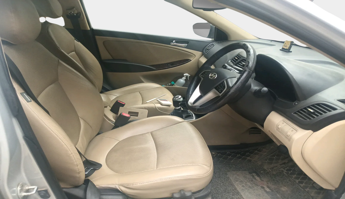 2015 Hyundai Verna FLUIDIC 1.6 CRDI SX, Diesel, Manual, 79,113 km, interior