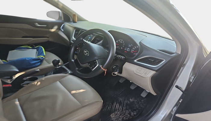 2018 Hyundai Verna 1.6 VTVT SX, Petrol, Manual, 65,664 km, interior