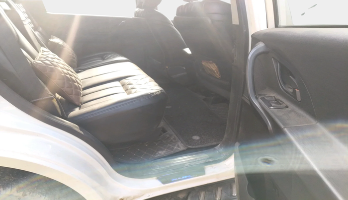 2019 Mahindra XUV500 W5, Diesel, Manual, 34,950 km, interior