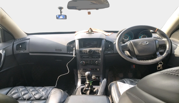 2019 Mahindra XUV500 W5, Diesel, Manual, 34,950 km, interior
