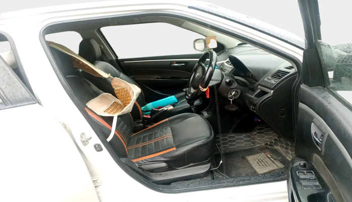 2015 Maruti Swift VXI, CNG, Manual, 96,149 km, interior