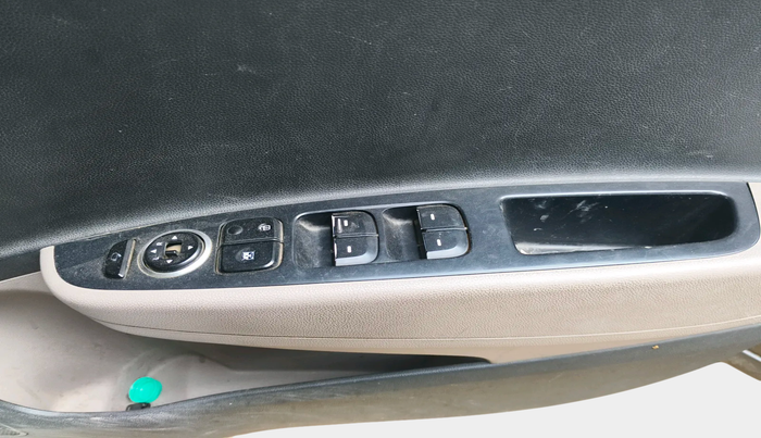 2014 Hyundai i10 ASTA 1.2, Petrol, Manual, 45,700 km, interior