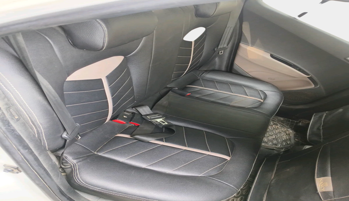 2014 Hyundai i10 ASTA 1.2, Petrol, Manual, 45,700 km, interior