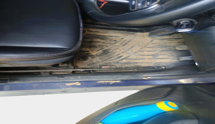 2019 Hyundai VENUE SX 1.0 TURBO, Petrol, Manual, 39,684 km, interior