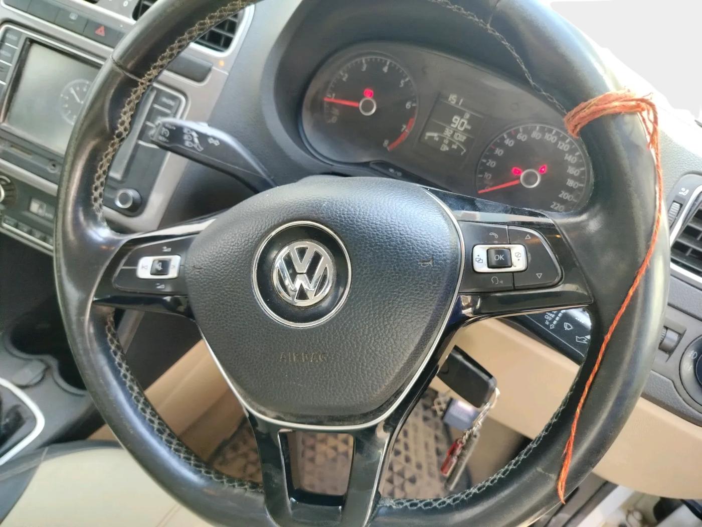 2019 Volkswagen Ameo HIGHLINE PLUS 1.0L 16 ALLOY, Petrol, Manual, 44,953 km, interior