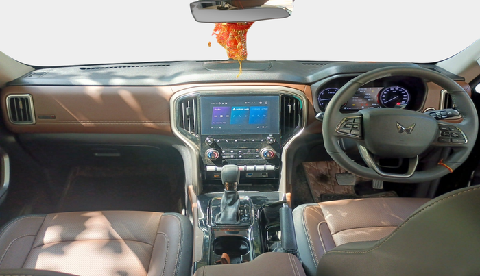 2025 Mahindra SCORPIO-N Z8 L PETROL AT 7 STR, Petrol, Automatic, 5,266 km, interior