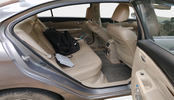 2016 Maruti Ciaz ZXI+, Petrol, Manual, 68,000 km, interior