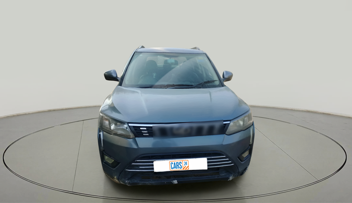 2021 Mahindra XUV300 W6 1.2 PETROL, Petrol, Manual, 1,10,463 km, exterior