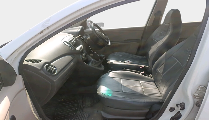 2011 Hyundai i10 MAGNA 1.2, Petrol, Manual, 1,79,265 km, interior