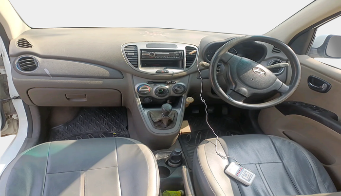 2011 Hyundai i10 MAGNA 1.2, Petrol, Manual, 1,79,265 km, interior