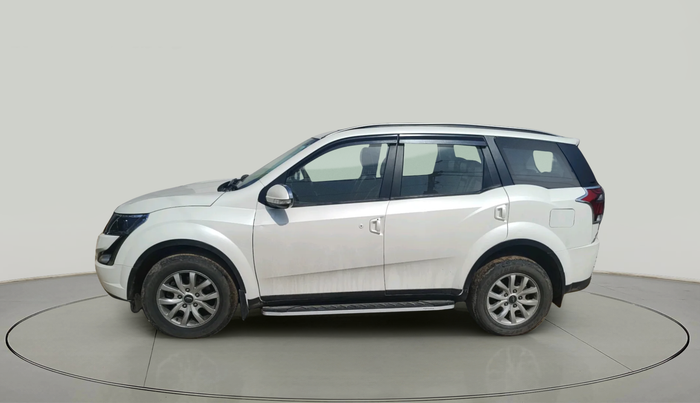2019 Mahindra XUV500 W9, Diesel, Manual, 43,638 km, exterior