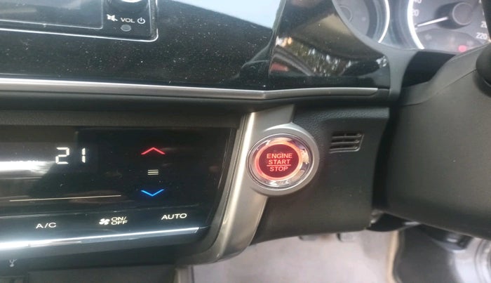 2018 Honda City 1.5L I-VTEC V MT, Petrol, Manual, 27,987 km, interior