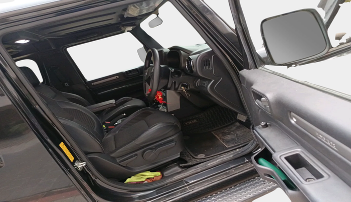 2023 Mahindra Thar LX PETROL HT 4WD AT, Petrol, Automatic, 23,136 km, interior