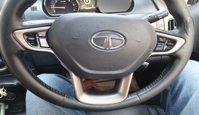 2017 Tata Hexa XTA 4X2 7 STR, Diesel, Automatic, 1,19,810 km, interior