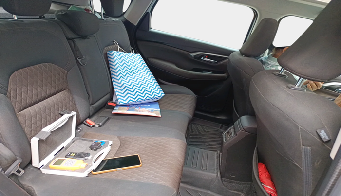 2022 Toyota URBAN CRUISER HYRYDER G HYBRID, Hybrid, Automatic, 29,472 km, interior