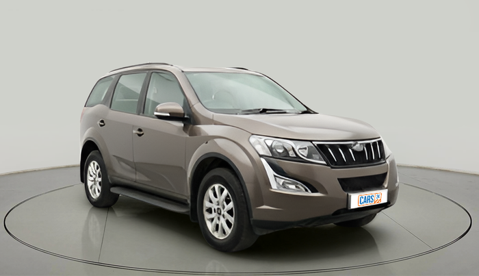 2018 Mahindra XUV500 W10, Diesel, Manual, 1,21,348 km, exterior