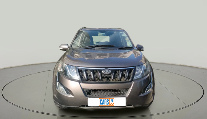 2018 Mahindra XUV500 W10, Diesel, Manual, 1,21,348 km, exterior