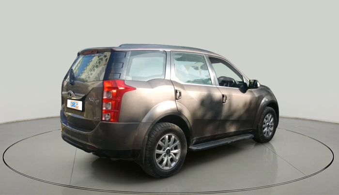 2018 Mahindra XUV500 W10, Diesel, Manual, 1,21,348 km, exterior