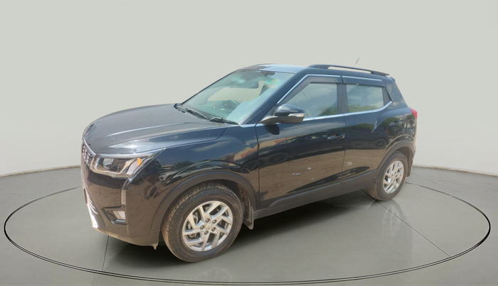 2023 Mahindra XUV300 W8 1.5 DIESEL, Diesel, Manual, 9,721 km, exterior