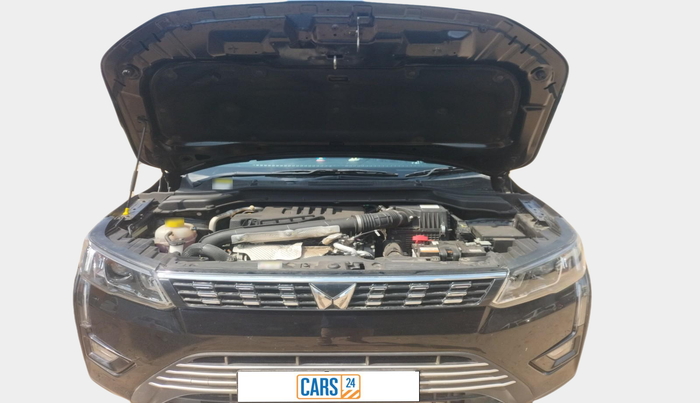 2023 Mahindra XUV300 W8 1.5 DIESEL, Diesel, Manual, 9,721 km, exterior