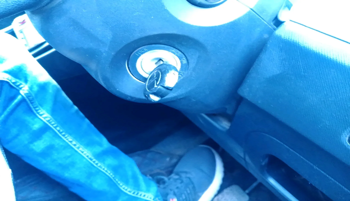 2023 Tata PUNCH PURE MT CNG, Petrol, Manual, 42,265 km, interior