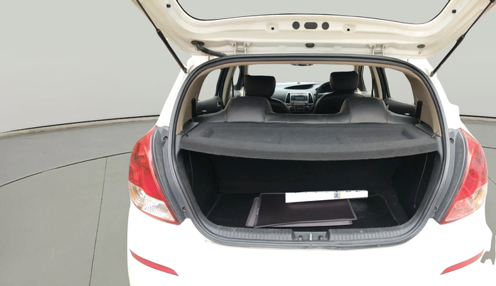 2012 Hyundai i20 MAGNA 1.2, Petrol, Manual, 98,438 km, exterior