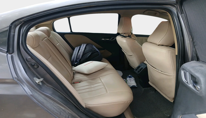 2017 Honda City 1.5L I-DTEC V, Diesel, Manual, 1,31,521 km, interior