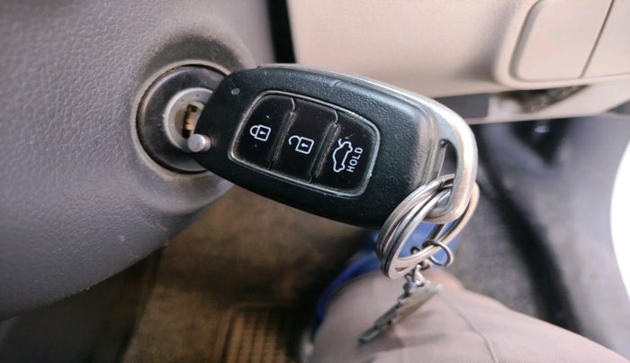 2020 Hyundai AURA S 1.2, Petrol, Manual, 70,054 km, interior