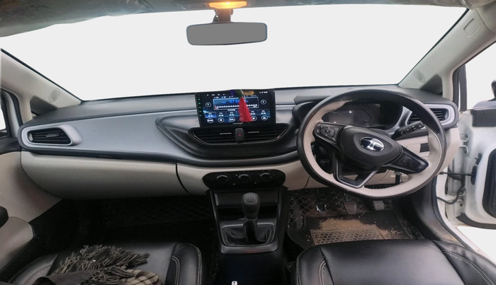 2024 Tata ALTROZ XE CNG, Petrol, Manual, 35,668 km, interior