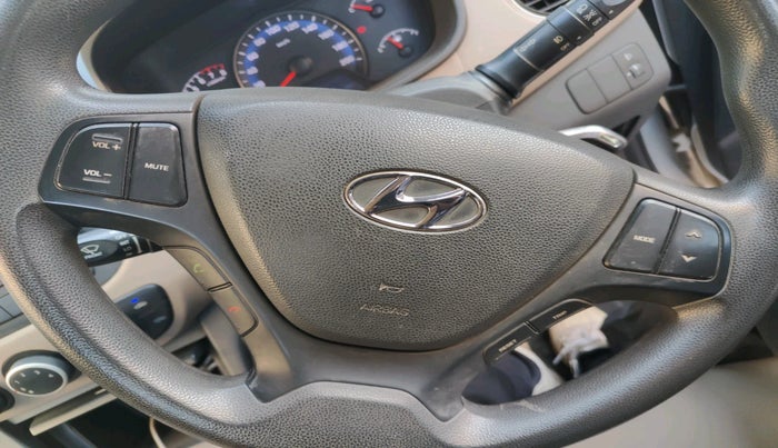 2016 Hyundai Xcent S 1.2, Petrol, Manual, 62,491 km, interior