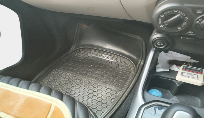 2023 Maruti IGNIS ZETA 1.2 AMT, Petrol, Automatic, 50,905 km, interior
