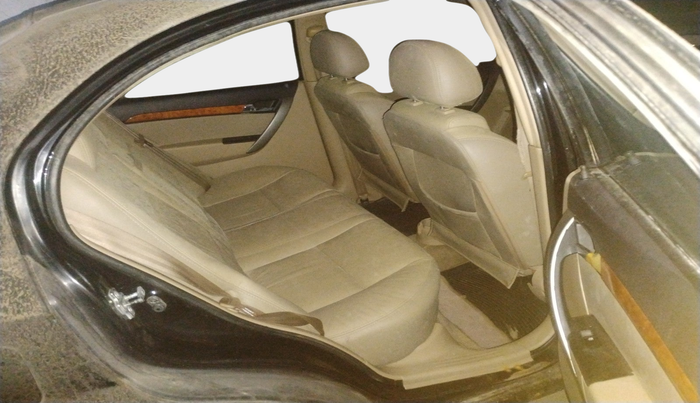 2010 Chevrolet Aveo LS 1.4, Petrol, Manual, 1,80,000 km, interior