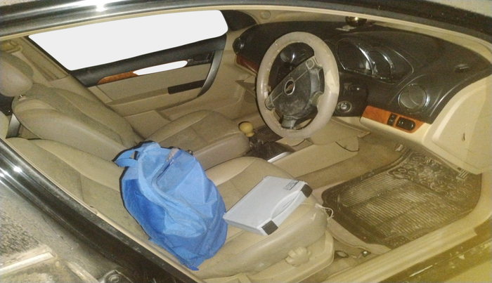 2010 Chevrolet Aveo LS 1.4, Petrol, Manual, 1,80,000 km, interior